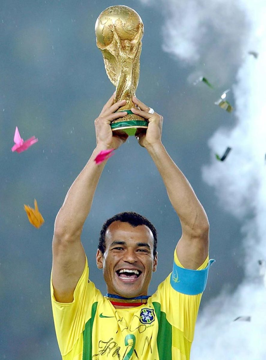 2002-cafu-trophy.jpg
